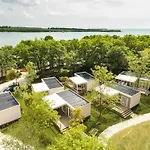 Mobile Homes - Fkk Nudist Solaris Tar-Vabriga