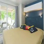 Semesterpark Mobile Homes - Fkk Nudist Solaris Tar-Vabriga