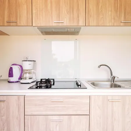 Mobile Homes - Fkk Nudist Solaris 4* Tar-Vabriga