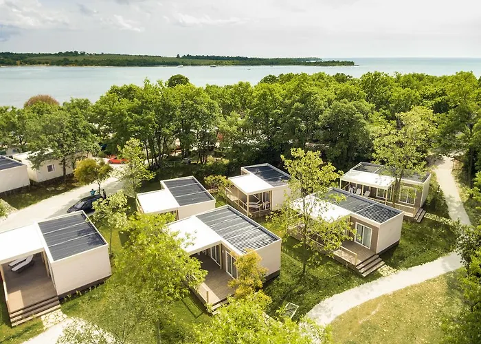 Mobile Homes - Fkk Nudist Solaris Tar-Vabriga